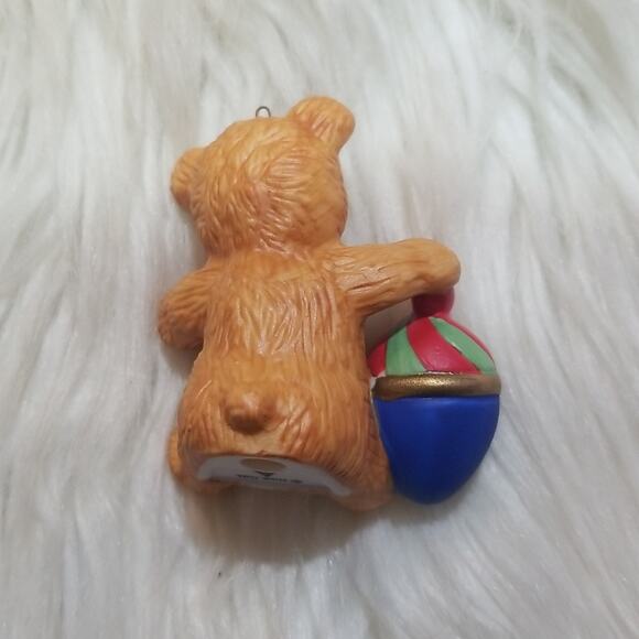 Vintage Hallmark Keepsake Ornament Cinnamon Bear 1983 - Picture 4 of 4